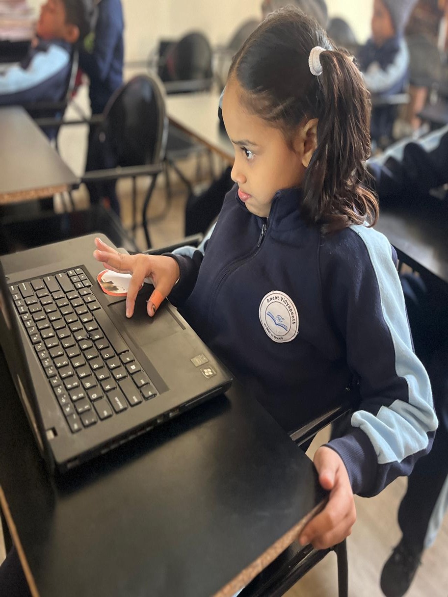AVP school children with medals